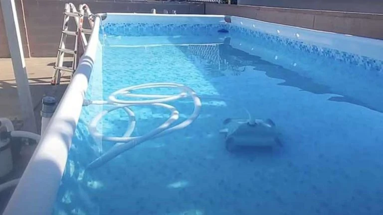 Lohnt sich der Intex Auto Pool Cleaner für die Poolreinigung?